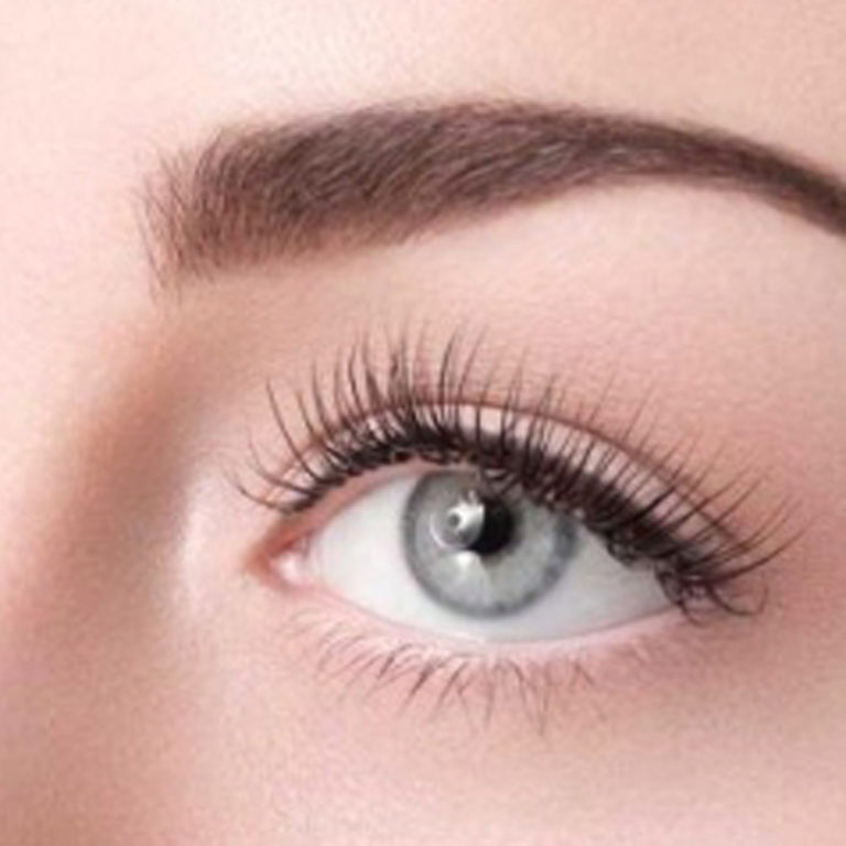 Permanent eyeliner Wimperextensions behandeling Wink Beautybar